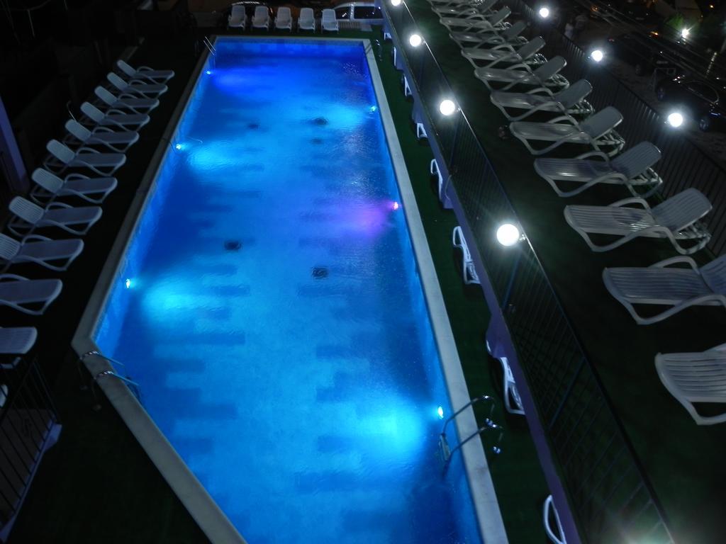 Pensiunea Iubesc Marea - piscină încălzită, vouchere vacanță, 40 m de faleză Costineşti Exterior foto